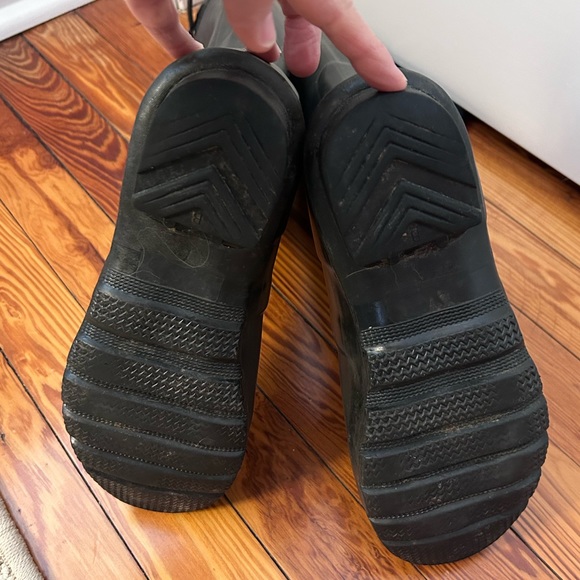Hunter Tall Black Rain Boots - Picture 5 of 15